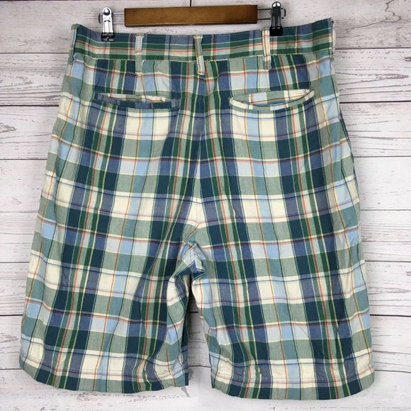 Abercrombie Fitch Mens Plaid Shorts sz 32 Blue Green Casual Flat Front Cotton - Picture 2 of 9
